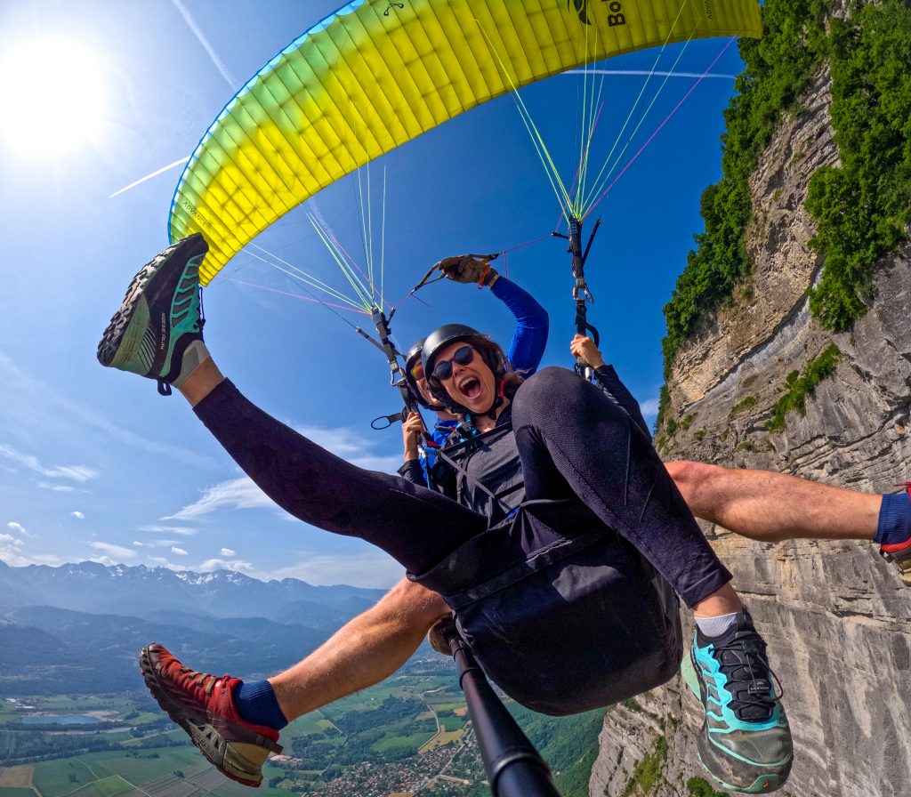 Tandem paragliding Evasion flight over the Chartreuse massif, Saint-Hilaire
